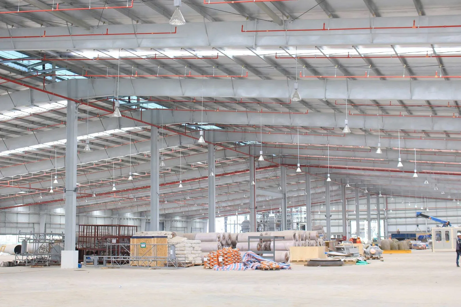 Nhà xưởng quy mô lớn tại KCN Nhơn Trạch -khuôn viên đất hơn 8Ha .